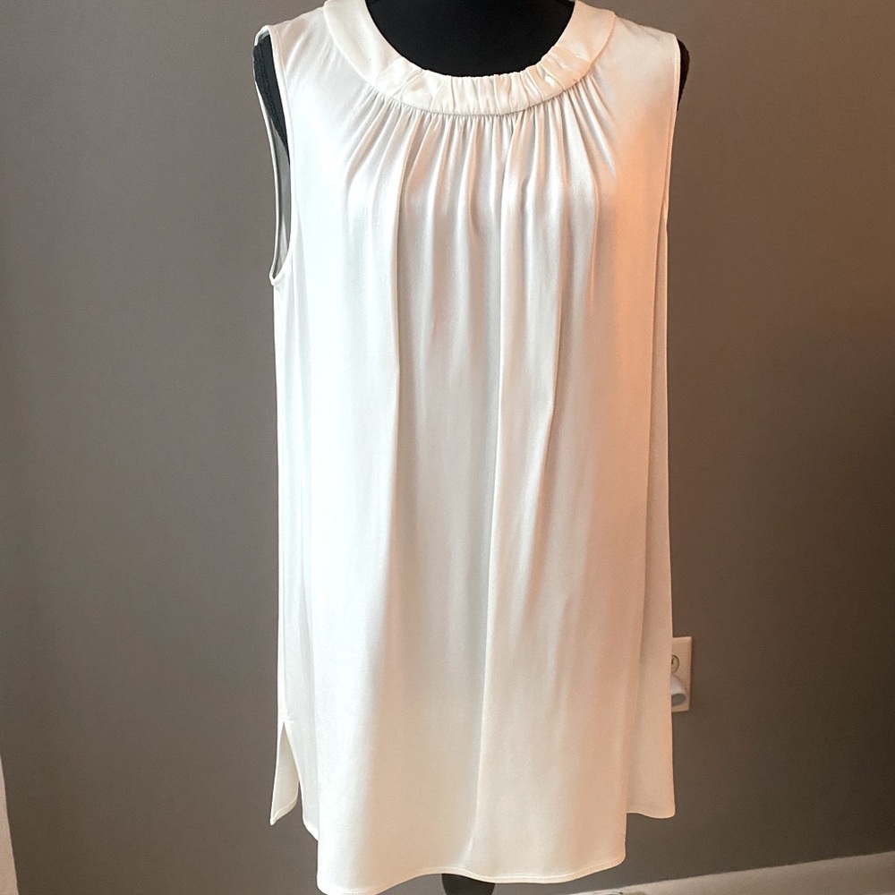 St John sleeveless tunic
